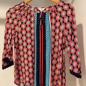 Crown & Ivy geometric top